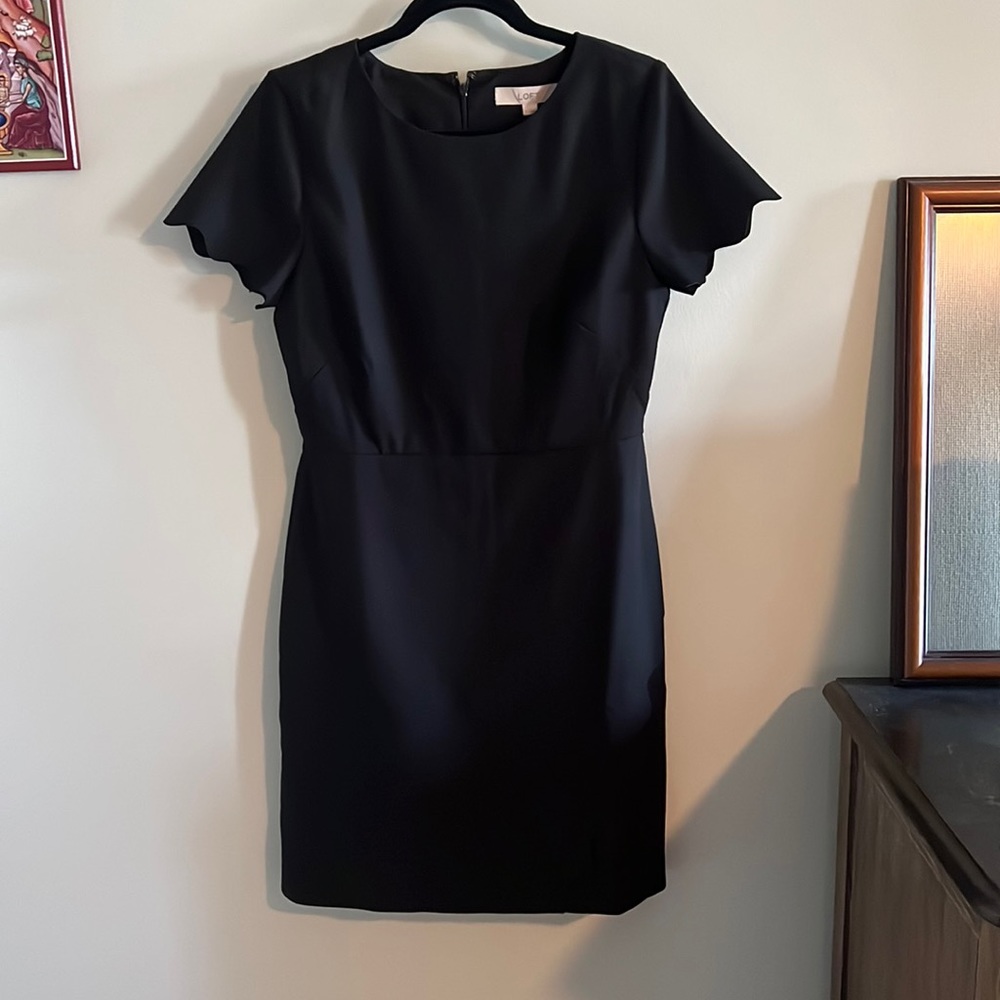 Loft scalloped sleeve dress- size 6